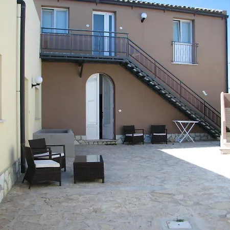Casale Verderame Apartmanhotel 3*
