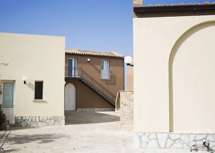 卡萨莱维德默住宅酒店 公寓式酒店 特拉帕尼